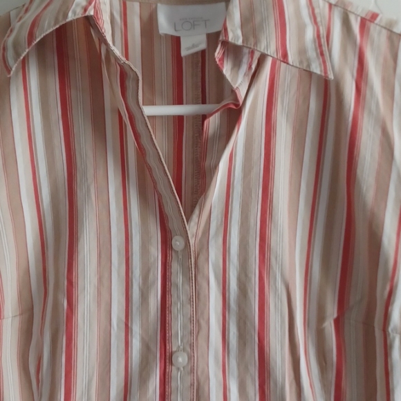 Ann Taylor LOFT Womans Button Up Striped Blouse Size 2 - Picture 3 of 6